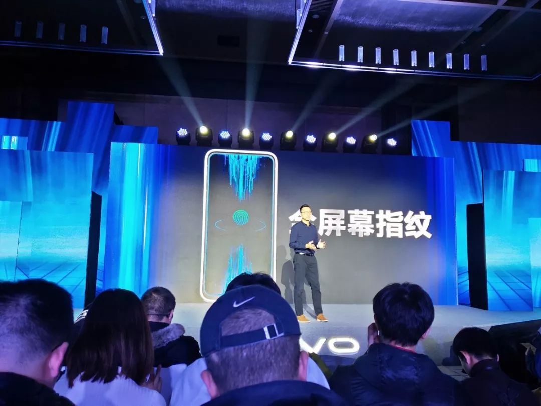 2024澳門王中王100%期期中,探索未來之門，澳門王中王期期中的秘密與機(jī)遇