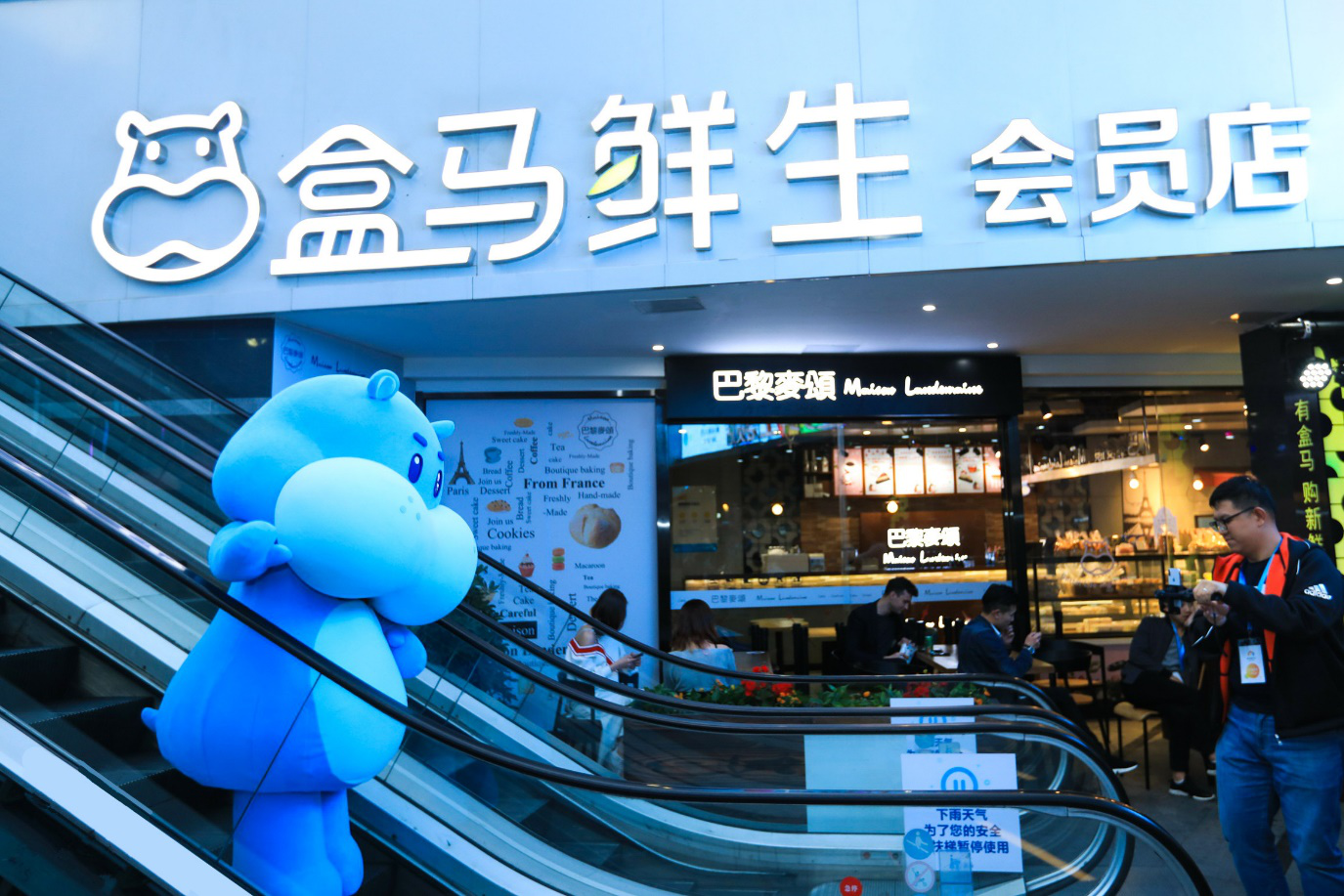 2025新澳門(mén)特馬今晚開(kāi)什么,探索未來(lái)，新澳門(mén)特馬2025之夜