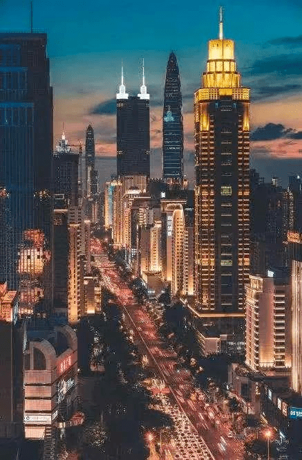 2025年新澳門(mén)天天,澳門(mén)，一個(gè)充滿活力和魅力的城市，在時(shí)間的洗禮下不斷煥發(fā)新的生機(jī)。隨著時(shí)代的發(fā)展，澳門(mén)正以前所未有的速度發(fā)展，展現(xiàn)出嶄新的面貌。本文將圍繞澳門(mén)、新澳門(mén)天天這一主題展開(kāi)，探討澳門(mén)未來(lái)的發(fā)展前景以及其在旅游、經(jīng)濟(jì)等方面的新變化。