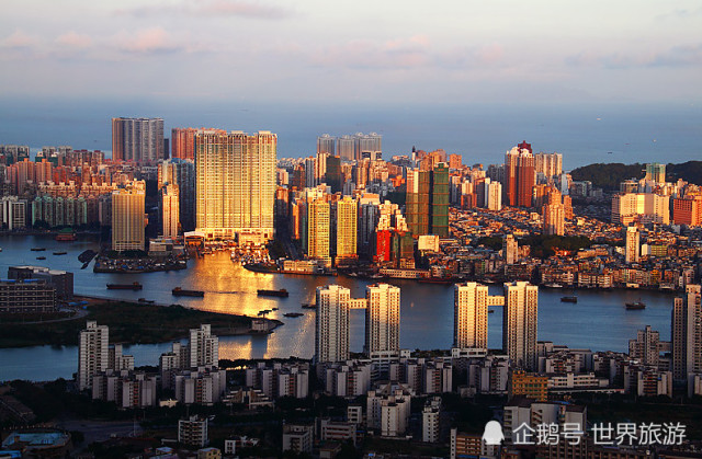 2025年澳門正版免費(fèi)大全,澳門正版免費(fèi)大全，探索未來(lái)的機(jī)遇與挑戰(zhàn)